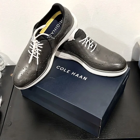 Cole Haan | Shoes | Cole Haan Original Grand Gray Pinstripe  display picture 2